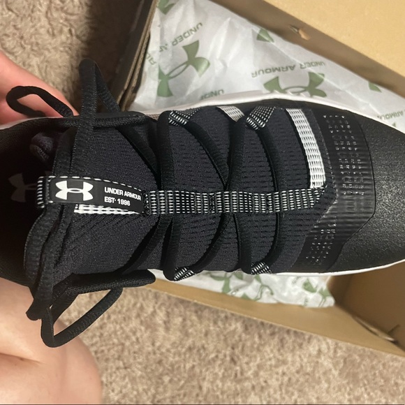 Brand new under armor kicks - Picture 2 of 4